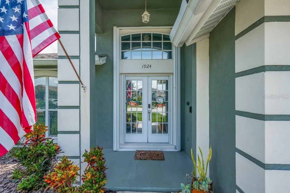 1924 SEDGEFIELD STREET Brandon, FL 33511