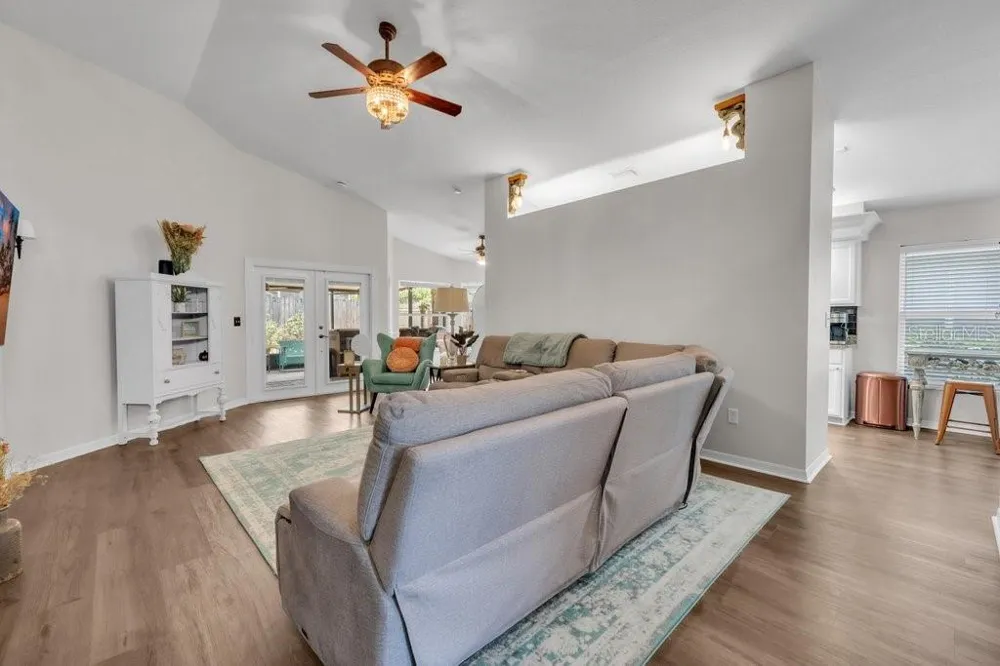 1924 SEDGEFIELD STREET Brandon, FL 33511