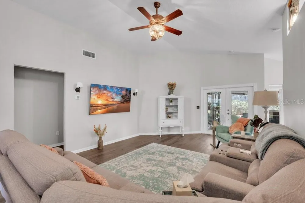1924 SEDGEFIELD STREET Brandon, FL 33511
