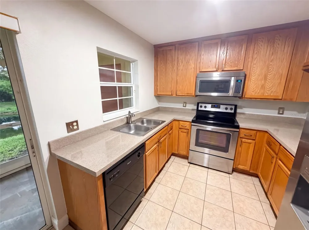112 COQUINA BAY DRIVE St Petersburg, FL 33705