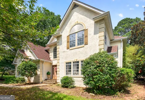 15 French Village BLVD