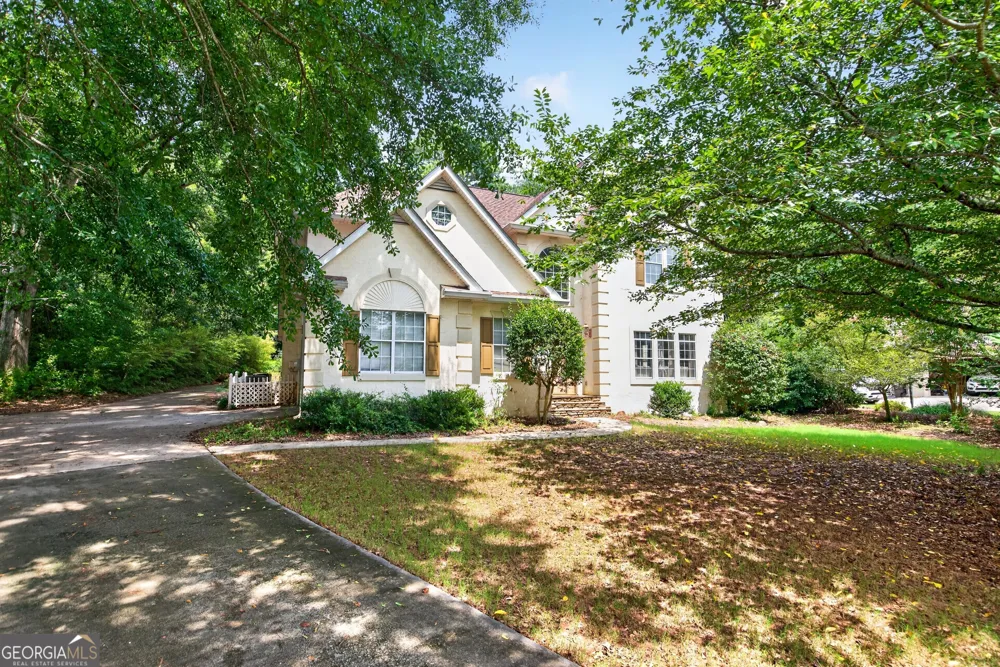 15 French Village BLVD Sharpsburg, GA 30277