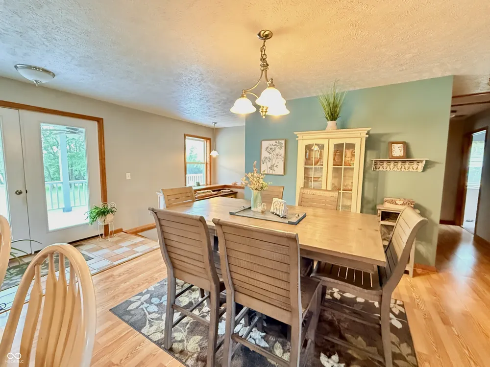 201 Janeway Drive Veedersburg, IN 47987