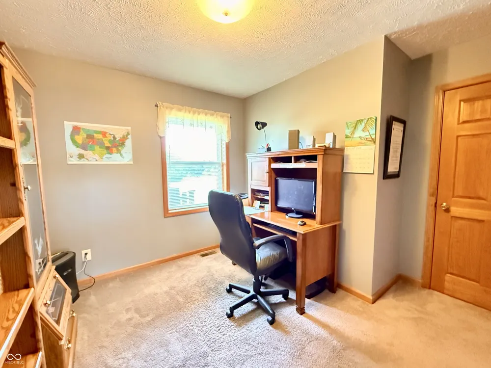 201 Janeway Drive Veedersburg, IN 47987