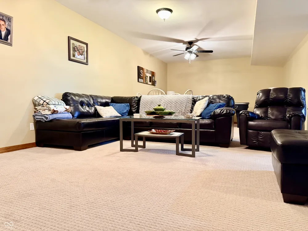 201 Janeway Drive Veedersburg, IN 47987