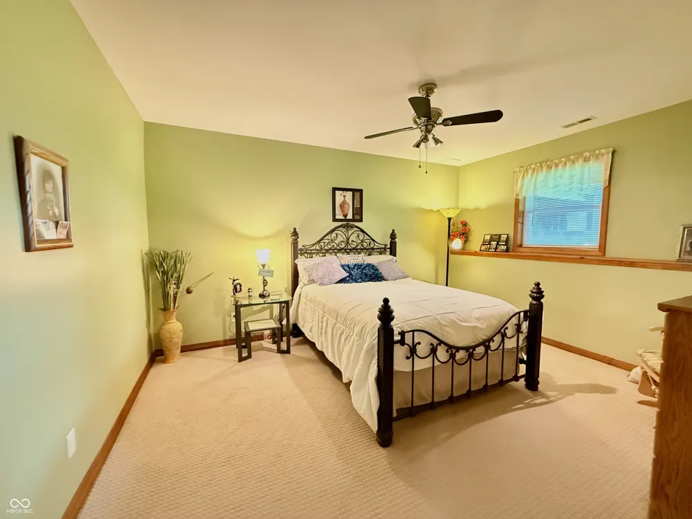 201 Janeway Drive Veedersburg, IN 47987