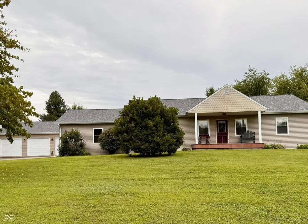 201 Janeway Drive Veedersburg, IN 47987