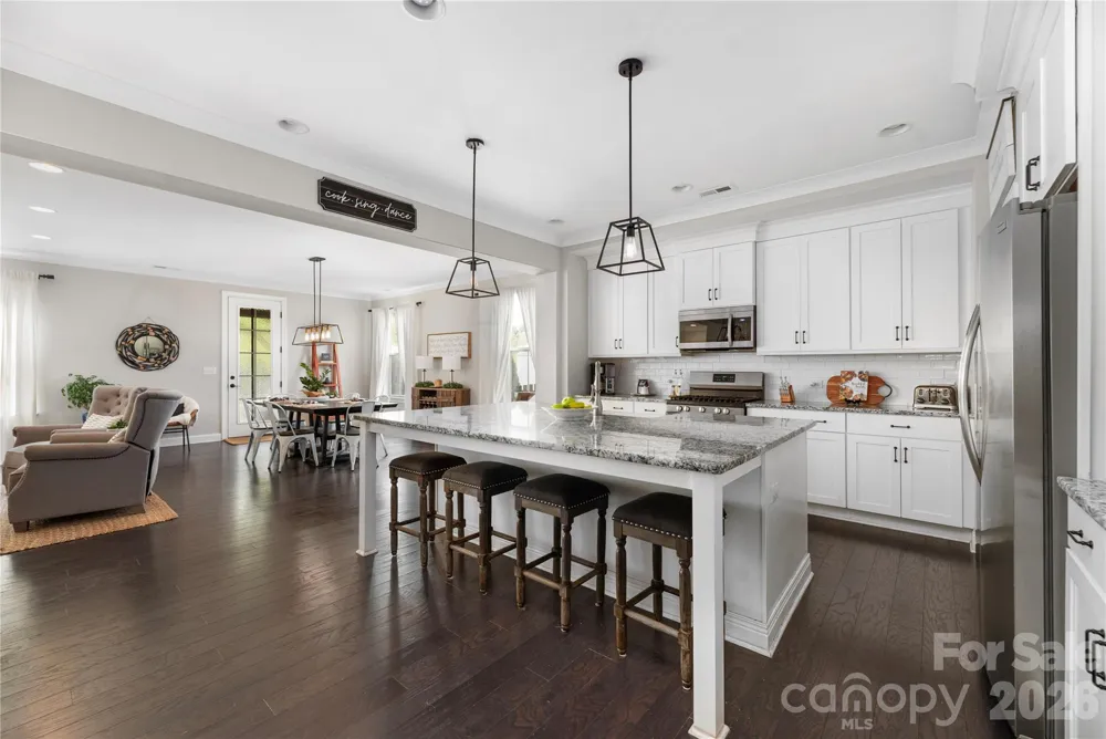 123 Country Lake Drive Mooresville, NC 28115
