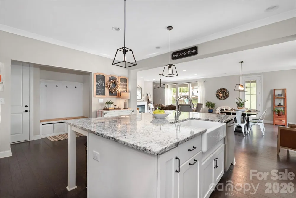 123 Country Lake Drive Mooresville, NC 28115