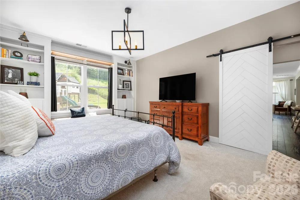 123 Country Lake Drive Mooresville, NC 28115
