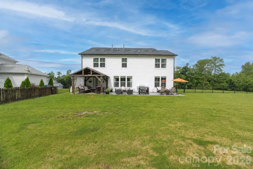 123 Country Lake Drive Mooresville, NC 28115