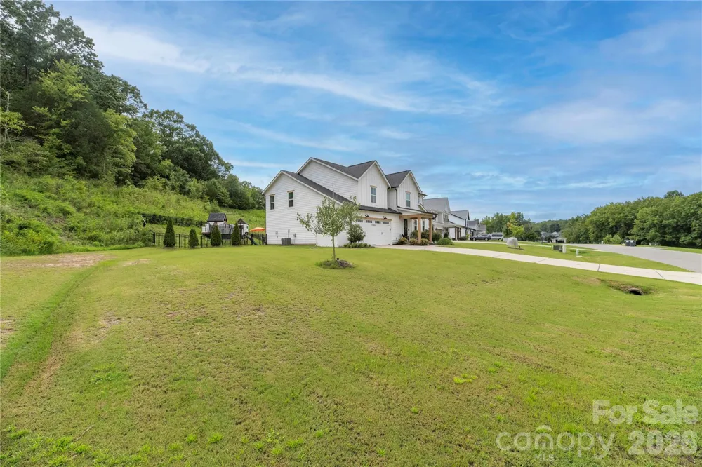 123 Country Lake Drive Mooresville, NC 28115