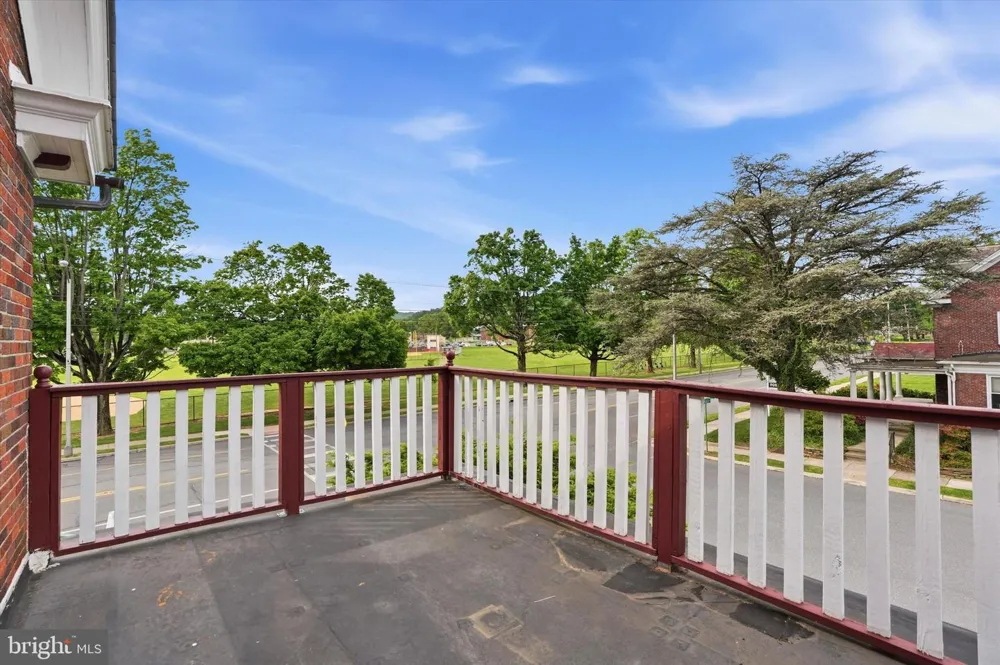 401 E LANCASTER AVENUE Shillington, PA 19607