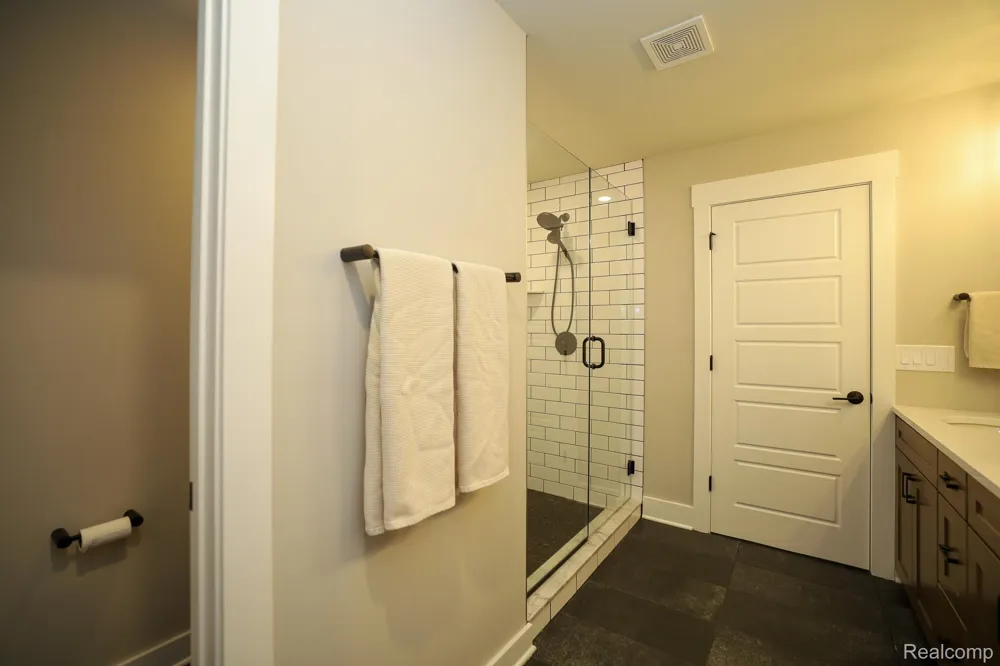1983 Addison Circle Commerce Charter Township, MI 48390