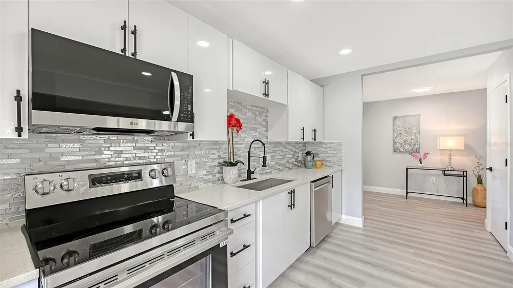4054 PALAU DRIVE Sarasota, FL 34241