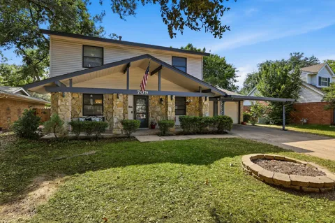 709 Lexington Drive