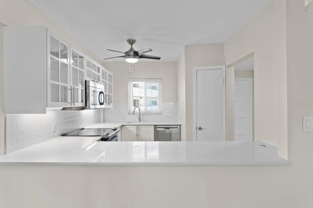 1200 SHORE DRIVE NE #316 St Petersburg, FL 33701