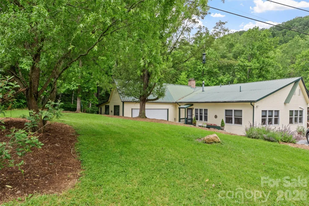11820 State Highway 197 S Burnsville, NC 28714