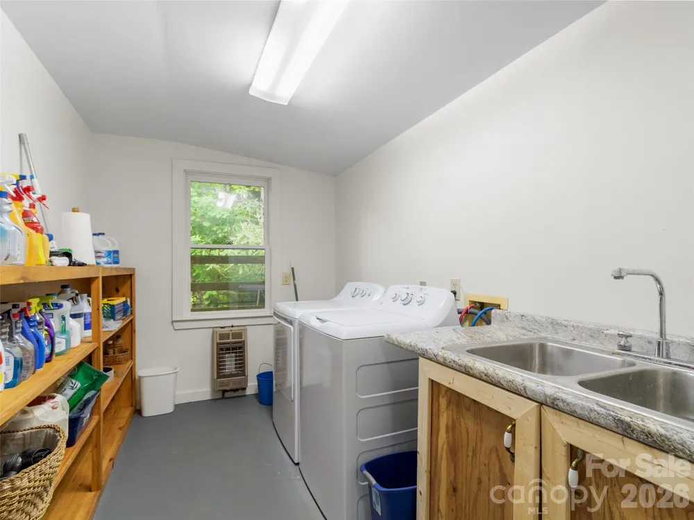 11820 State Highway 197 S Burnsville, NC 28714