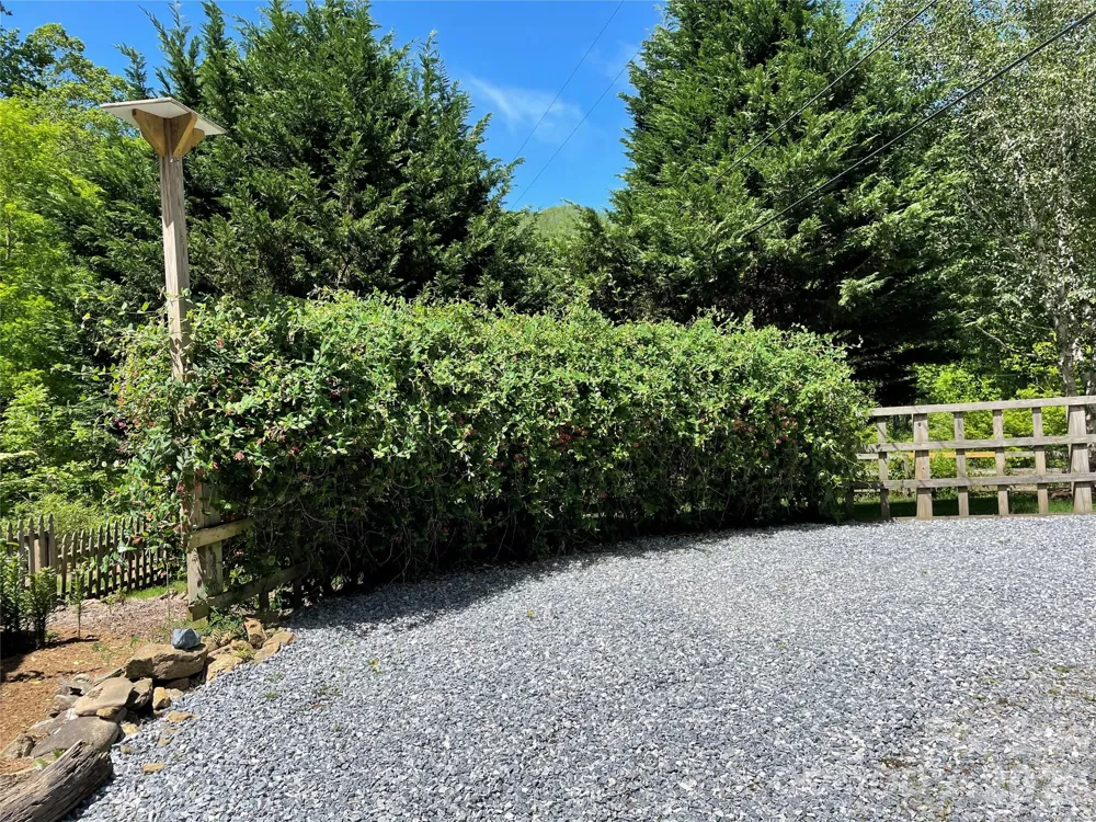 11820 State Highway 197 S Burnsville, NC 28714
