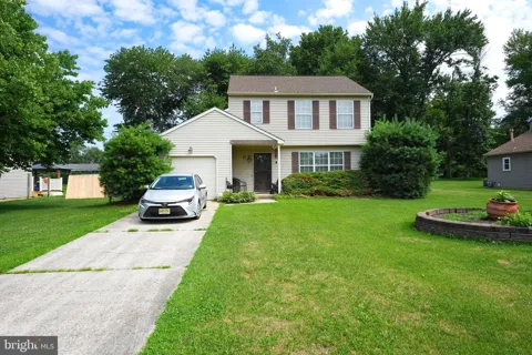 17 NEW CASTLE LANE