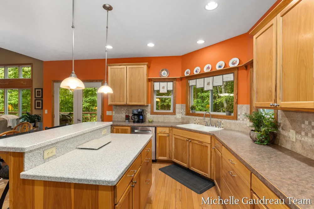 6244 Black Creek Drive Middleville, MI 49333