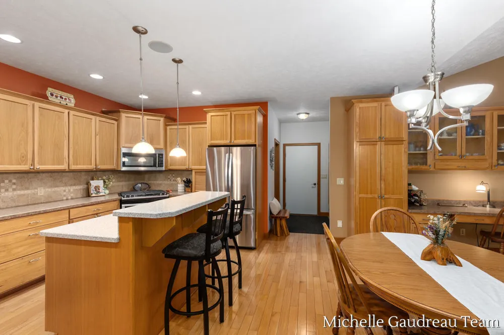 6244 Black Creek Drive Middleville, MI 49333