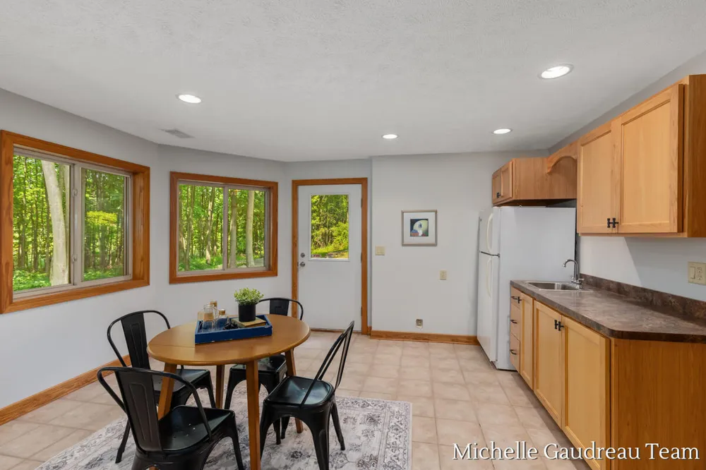 6244 Black Creek Drive Middleville, MI 49333