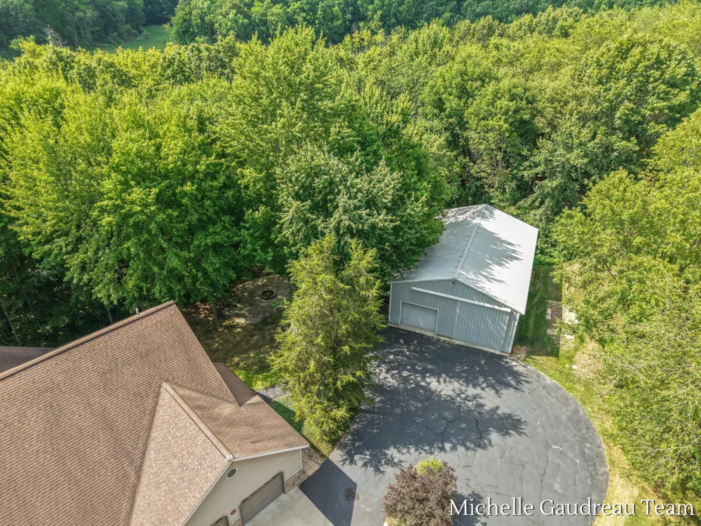 6244 Black Creek Drive Middleville, MI 49333