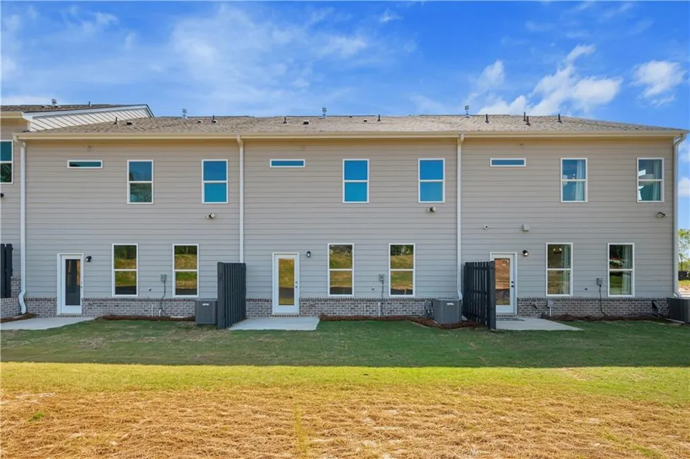 3663 Donovan Circle Loganville, GA 30052