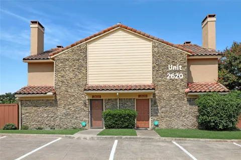 2620 Piedras #3