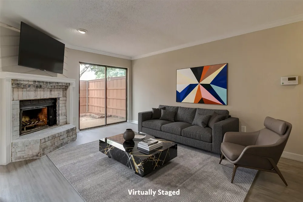 2620 Piedras #3 Irving, TX 75038