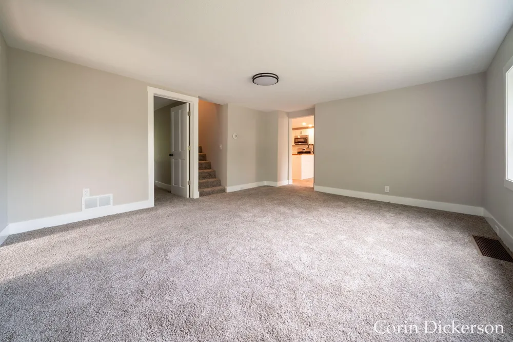 10860 Douglas Avenue Plainwell, MI 49080