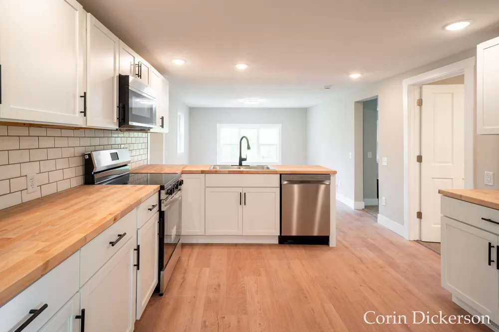 10860 Douglas Avenue Plainwell, MI 49080