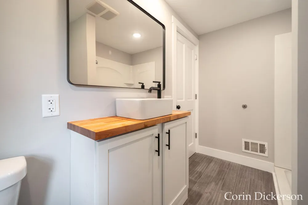 10860 Douglas Avenue Plainwell, MI 49080