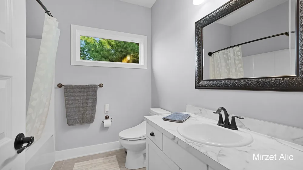 5220 Canyon River Drive NE Ada, MI 49301