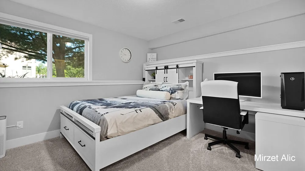 5220 Canyon River Drive NE Ada, MI 49301