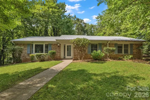 709 Forest Ridge Drive