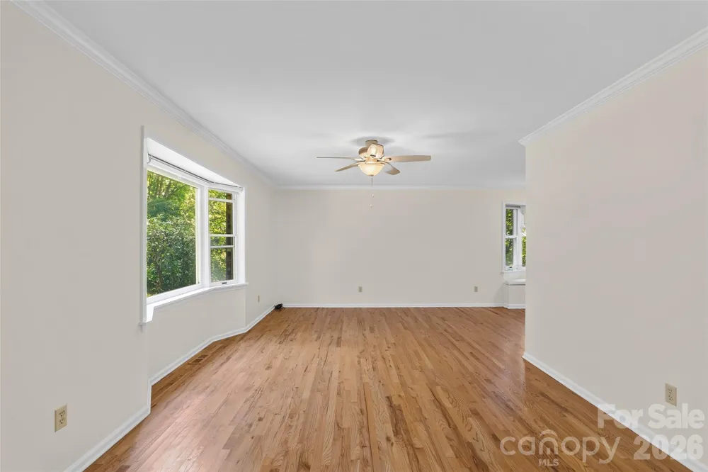 709 Forest Ridge Drive Hendersonville, NC 28791