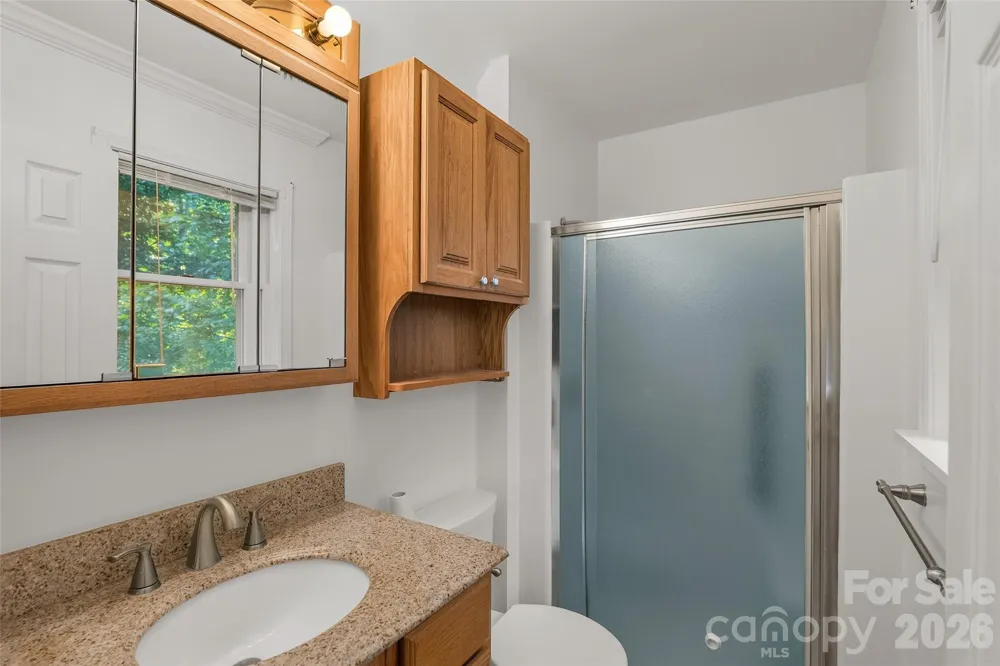 709 Forest Ridge Drive Hendersonville, NC 28791