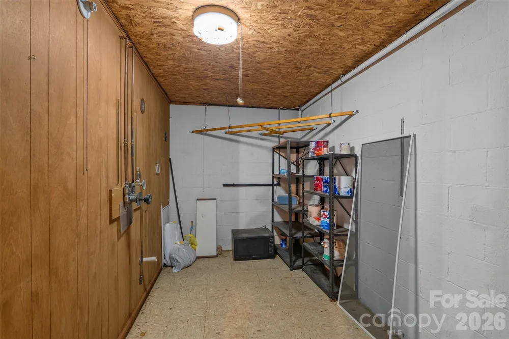 709 Forest Ridge Drive Hendersonville, NC 28791