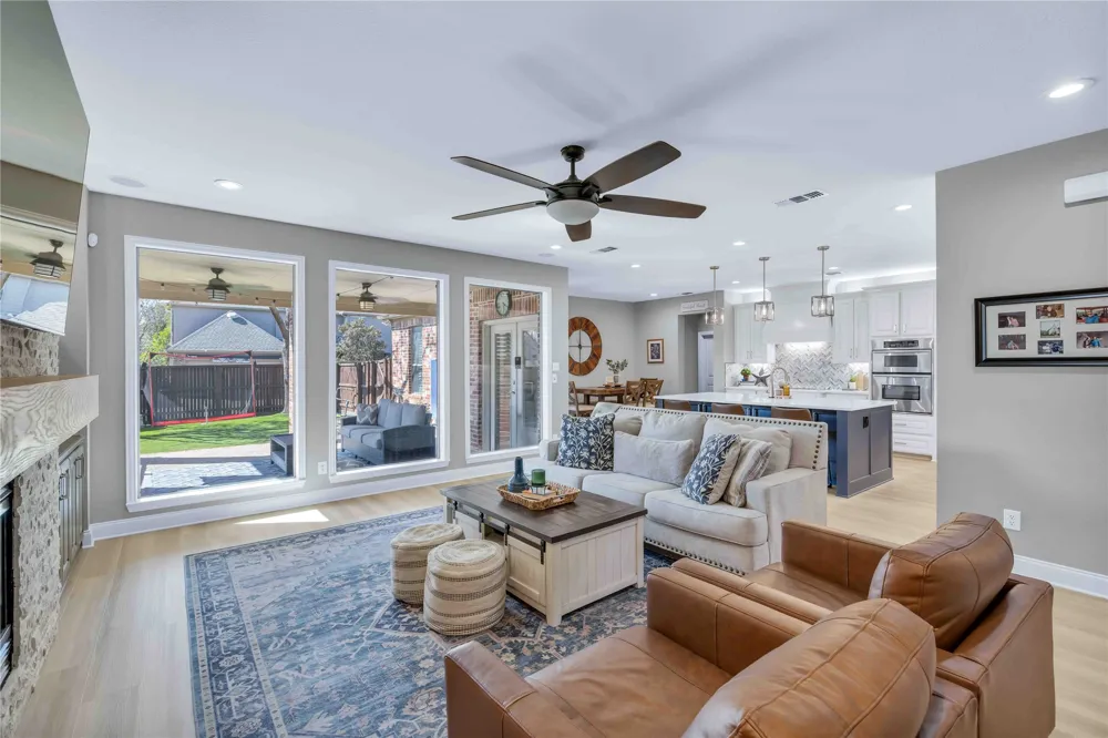 2217 Landoine Lane Lewisville, TX 75056