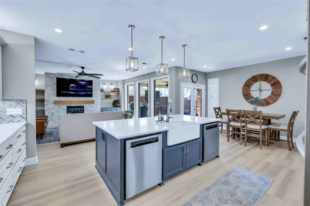 2217 Landoine Lane Lewisville, TX 75056