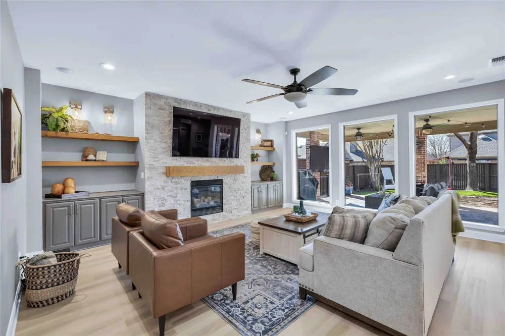 2217 Landoine Lane Lewisville, TX 75056