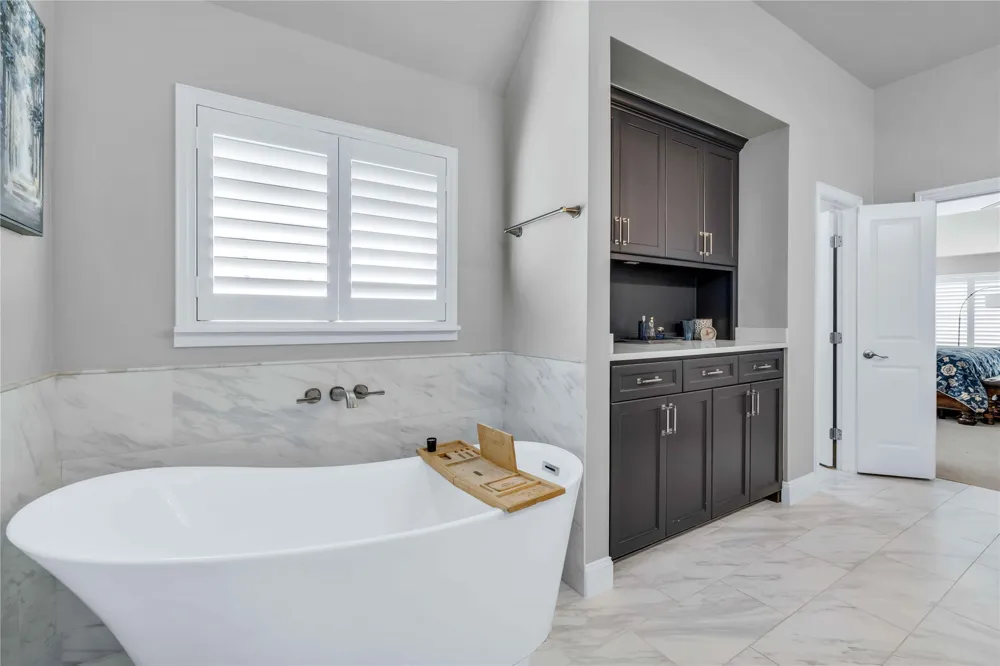 2217 Landoine Lane Lewisville, TX 75056