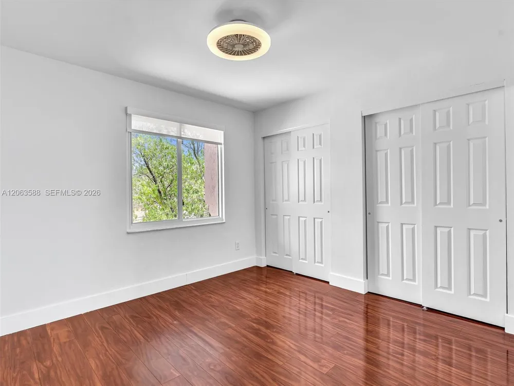 1385 NW 192nd Ter Pembroke Pines, FL 33029