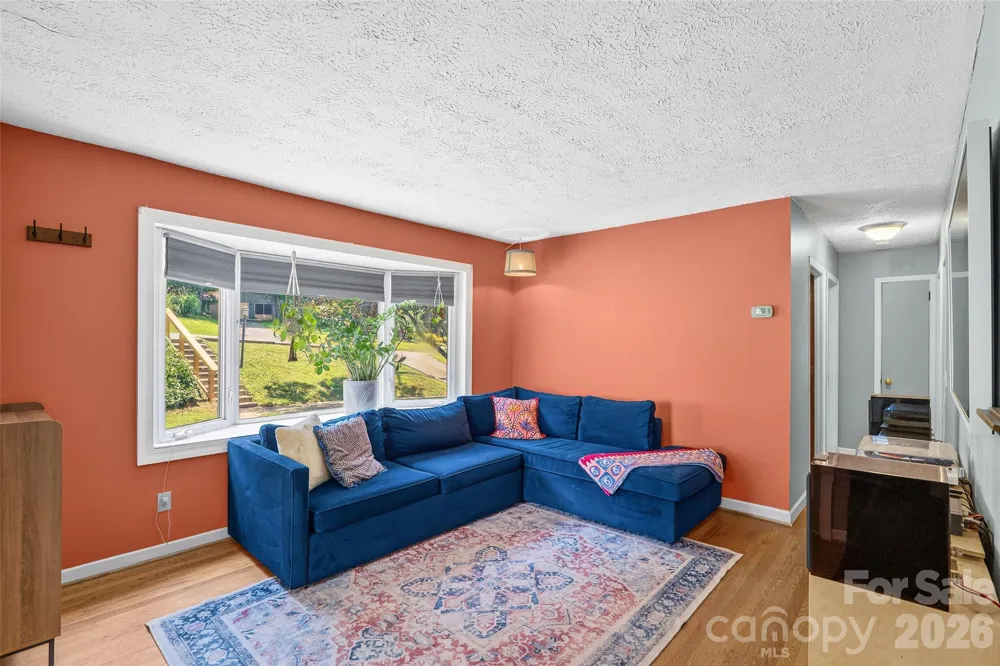 17 Azalea Road Arden, NC 28704