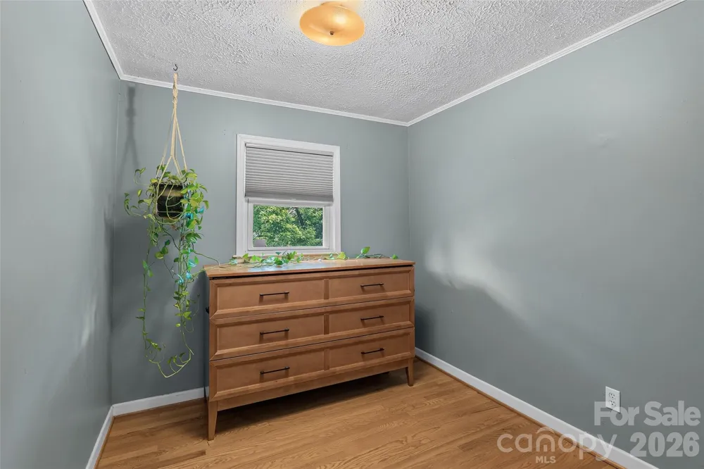 17 Azalea Road Arden, NC 28704