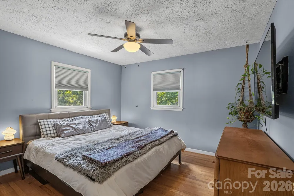 17 Azalea Road Arden, NC 28704