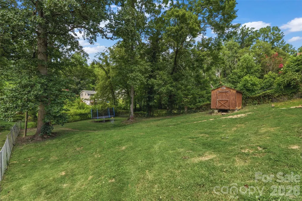 17 Azalea Road Arden, NC 28704